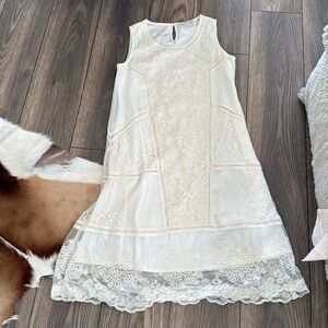 Soft Surroundings Suri Embroidered Lace Dress